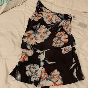 One shoulder Romper